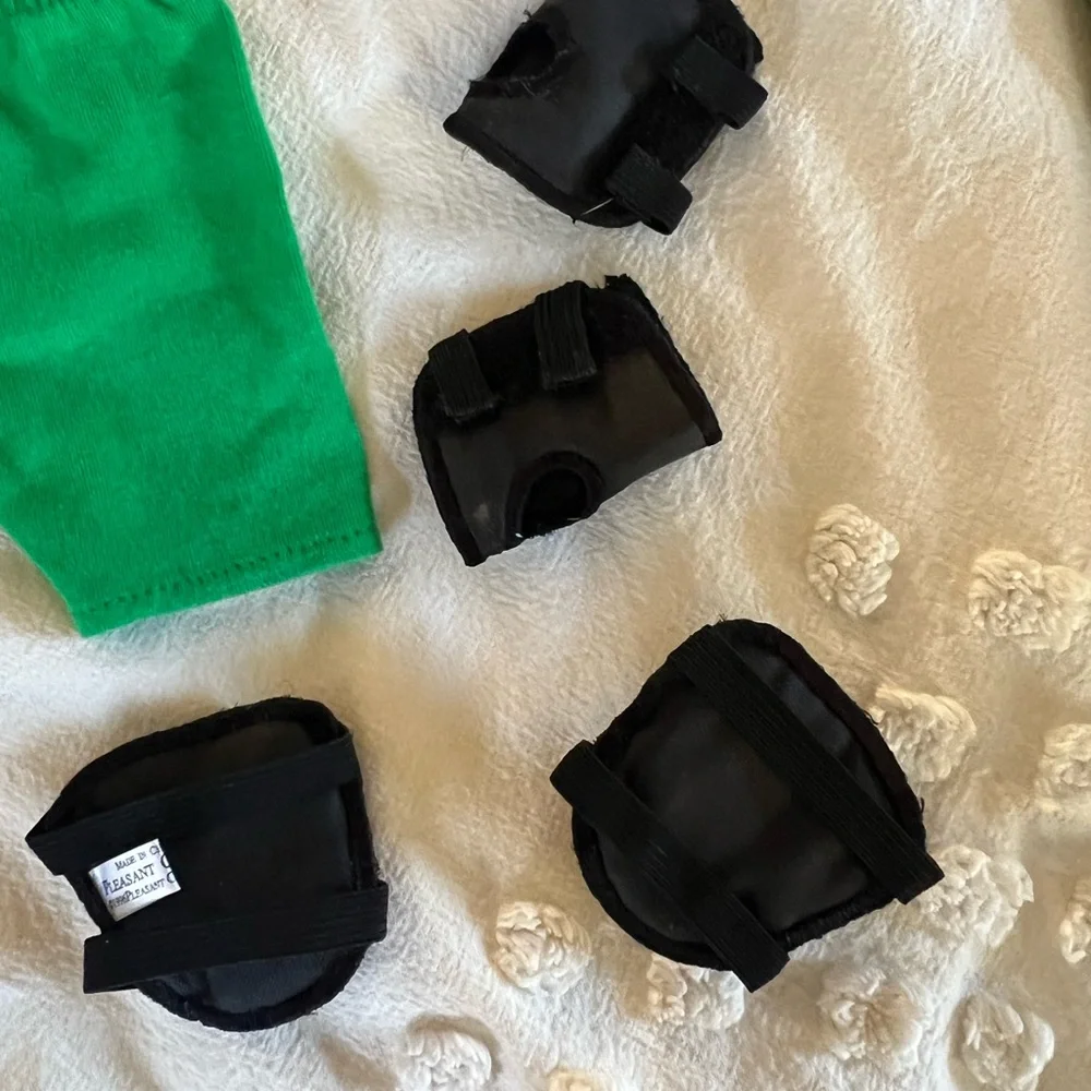 Pleasant Company American Girl 1990s roller blading outfit for 18” dolls - Picture 5 of 7